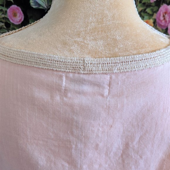 NWT Women's Pink Top Small - Picture 3 of 8